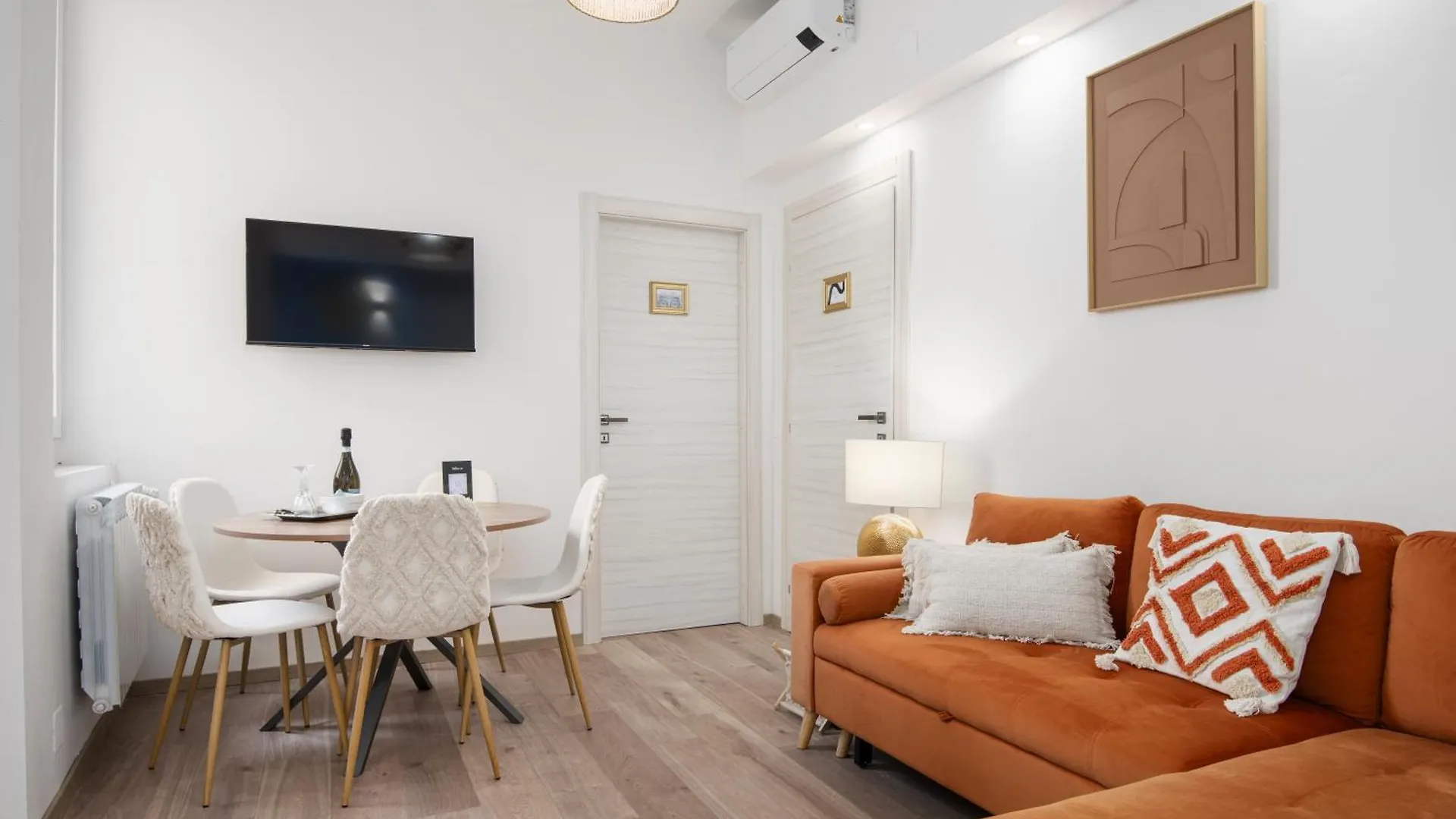 Zen Island Downtown Florence, New Apartment For 6 0*, Φλωρεντία