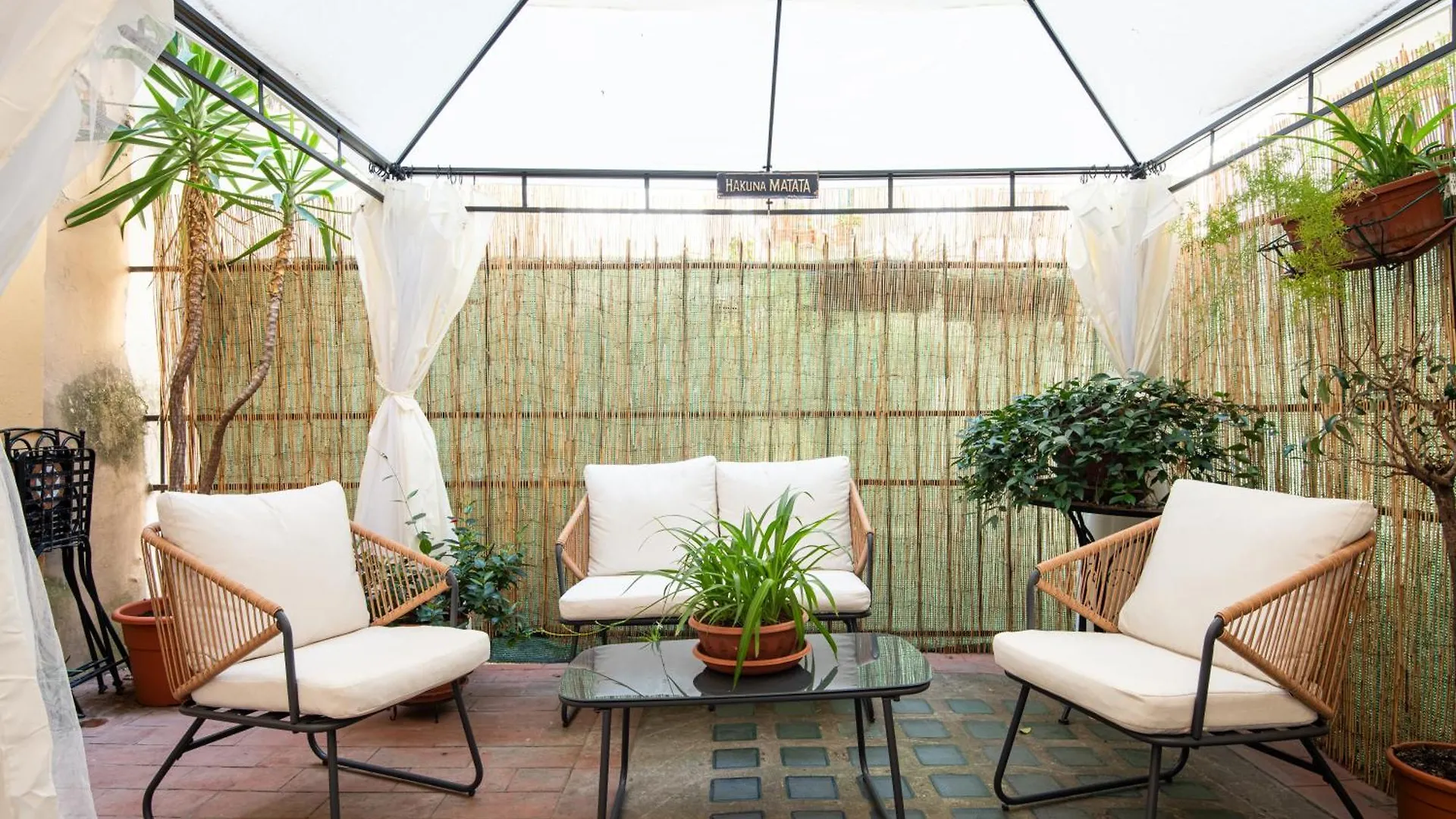 Zen Island Downtown Florence, New Apartment For 6 Italien